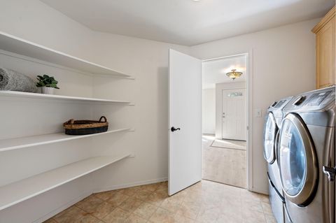 Tiny photo for 16549 Wayne Drive, La Pine, OR 97739 (MLS # 220212215)