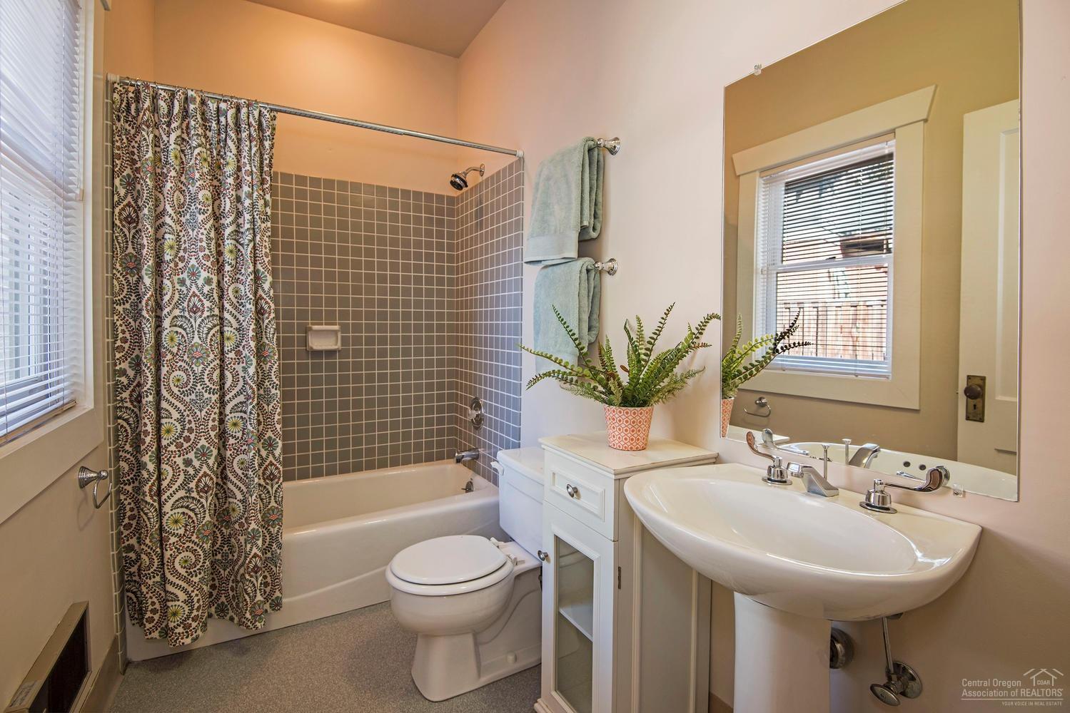 River Terrace - Residential