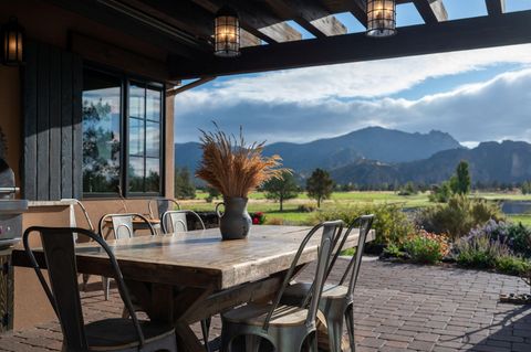 Tiny photo for 431 NE Good Pasture Loop, Terrebonne, OR 97760 (MLS # 220211904)