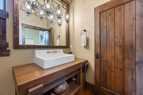 Tiny photo for 431 NE Good Pasture Loop, Terrebonne, OR 97760 (MLS # 220211904)