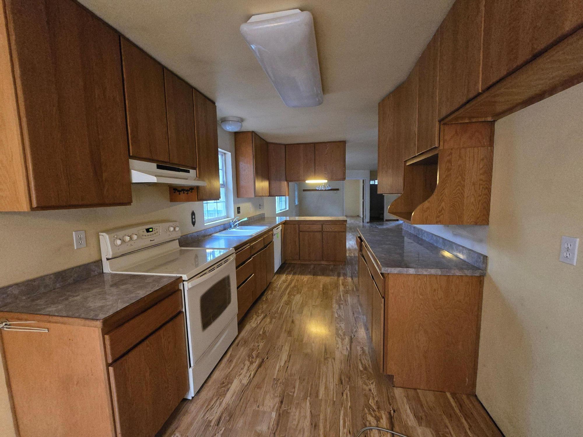 Cw Reeve Resort - Residential