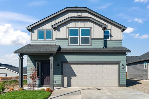 Photo of 3669 Luchu Street, Medford, OR 97504 (MLS # 220229309)