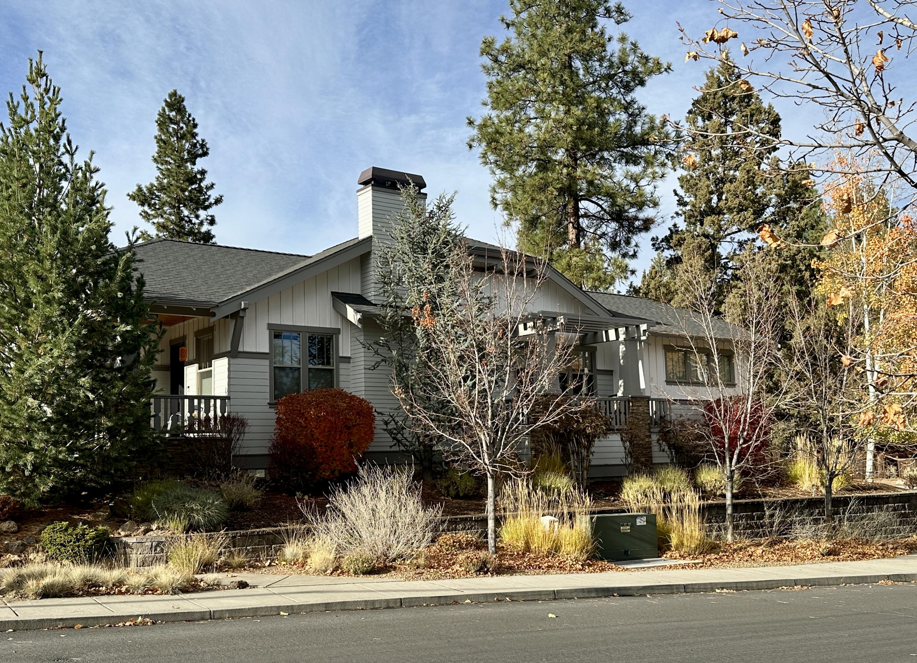 2304 NW Bens Court 1