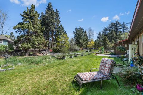 Tiny photo for 2323 NE 8th Street, Bend, OR 97701 (MLS # 220221314)