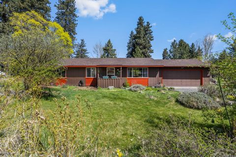 Tiny photo for 2323 NE 8th Street, Bend, OR 97701 (MLS # 220221314)