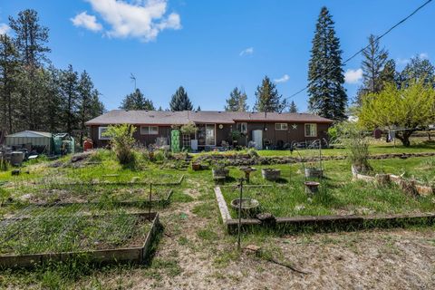 Tiny photo for 2323 NE 8th Street, Bend, OR 97701 (MLS # 220221314)