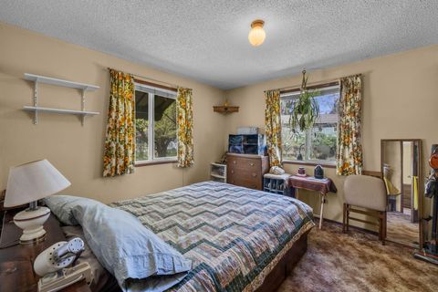 Tiny photo for 2323 NE 8th Street, Bend, OR 97701 (MLS # 220221314)