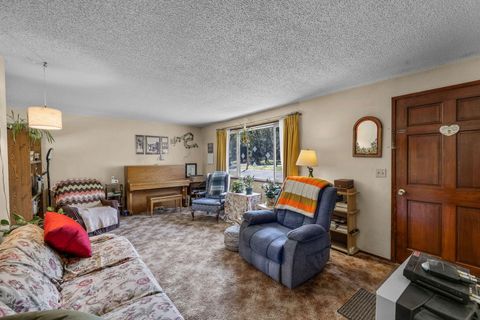 Tiny photo for 2323 NE 8th Street, Bend, OR 97701 (MLS # 220221314)