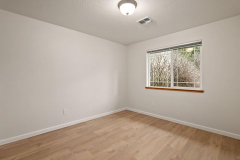 Tiny photo for 913 Schaefers Lane, Grants Pass, OR 97526 (MLS # 220213518)