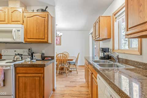 Tiny photo for 16018 Park Drive, La Pine, OR 97739 (MLS # 220226099)