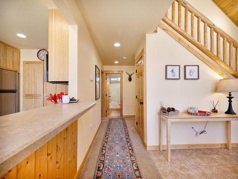 Tiny photo for 4632 Harrier Drive, Klamath Falls, OR 97601 (MLS # 220219754)