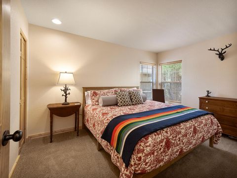 Tiny photo for 4632 Harrier Drive, Klamath Falls, OR 97601 (MLS # 220219754)