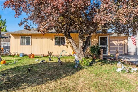 1547 SW 33rd Street Redmond OR 97756