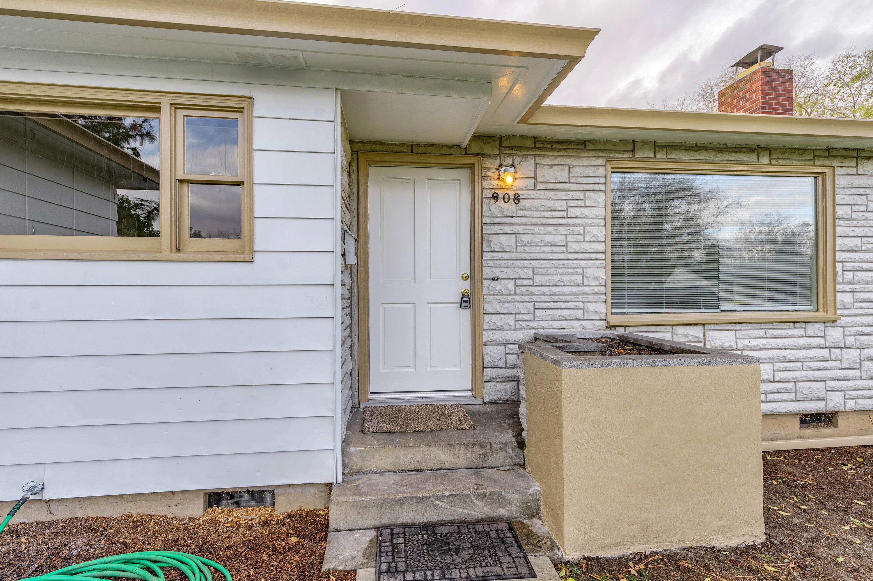 Tuttles Second Addition To Medford - Residential Income