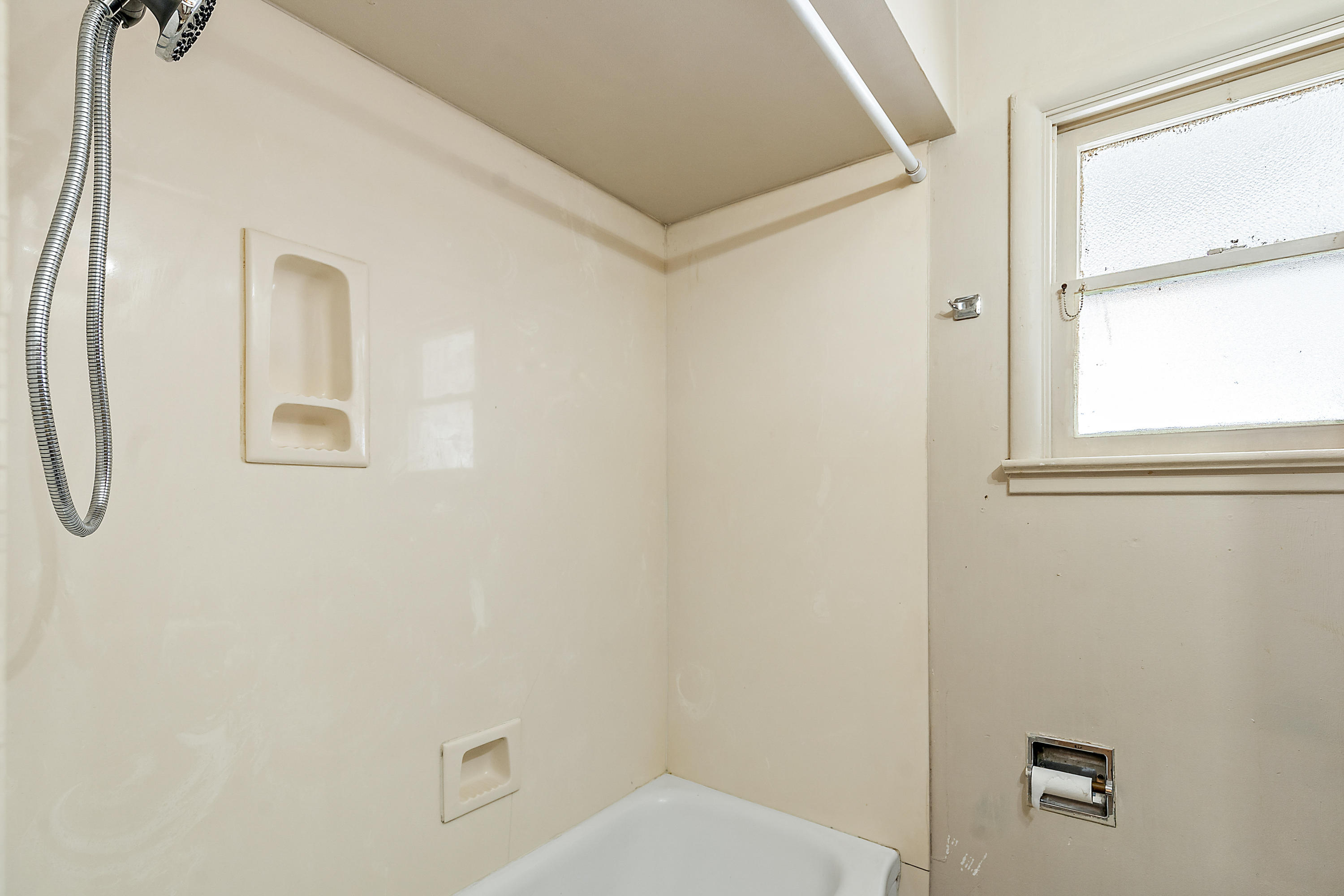 Tuttles Second Addition To Medford - Residential Income