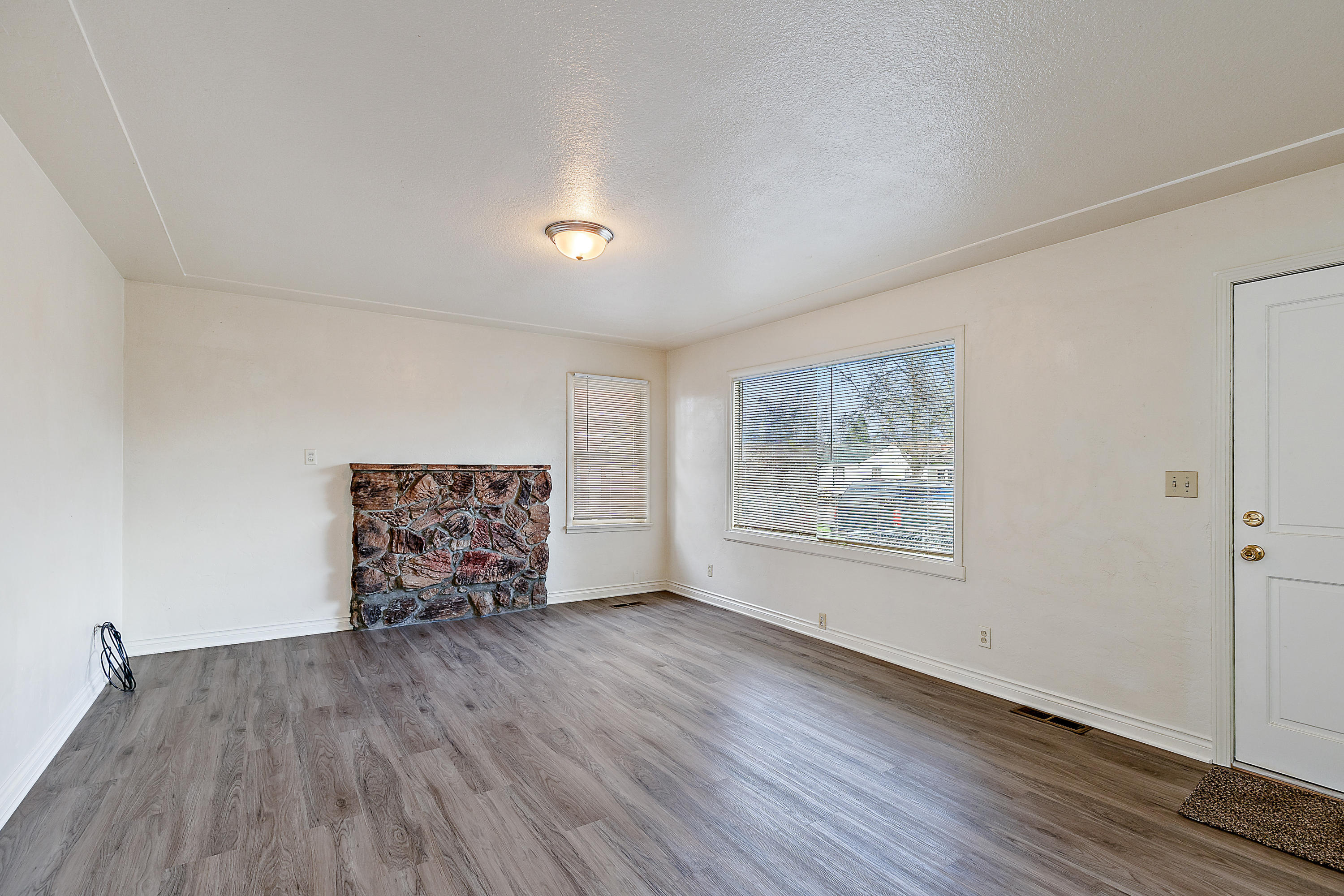 Tuttles Second Addition To Medford - Residential Income