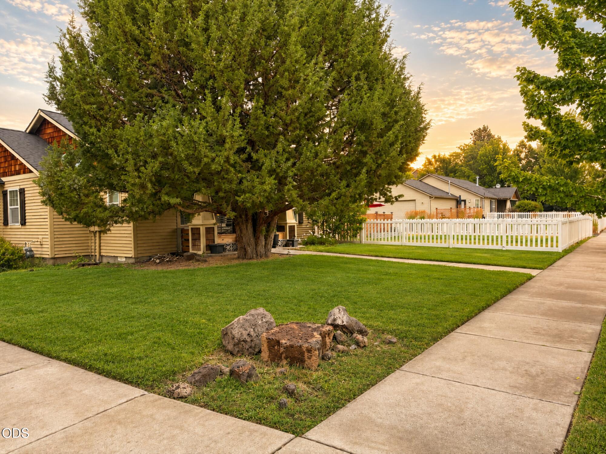 61367 Woodbury Lane