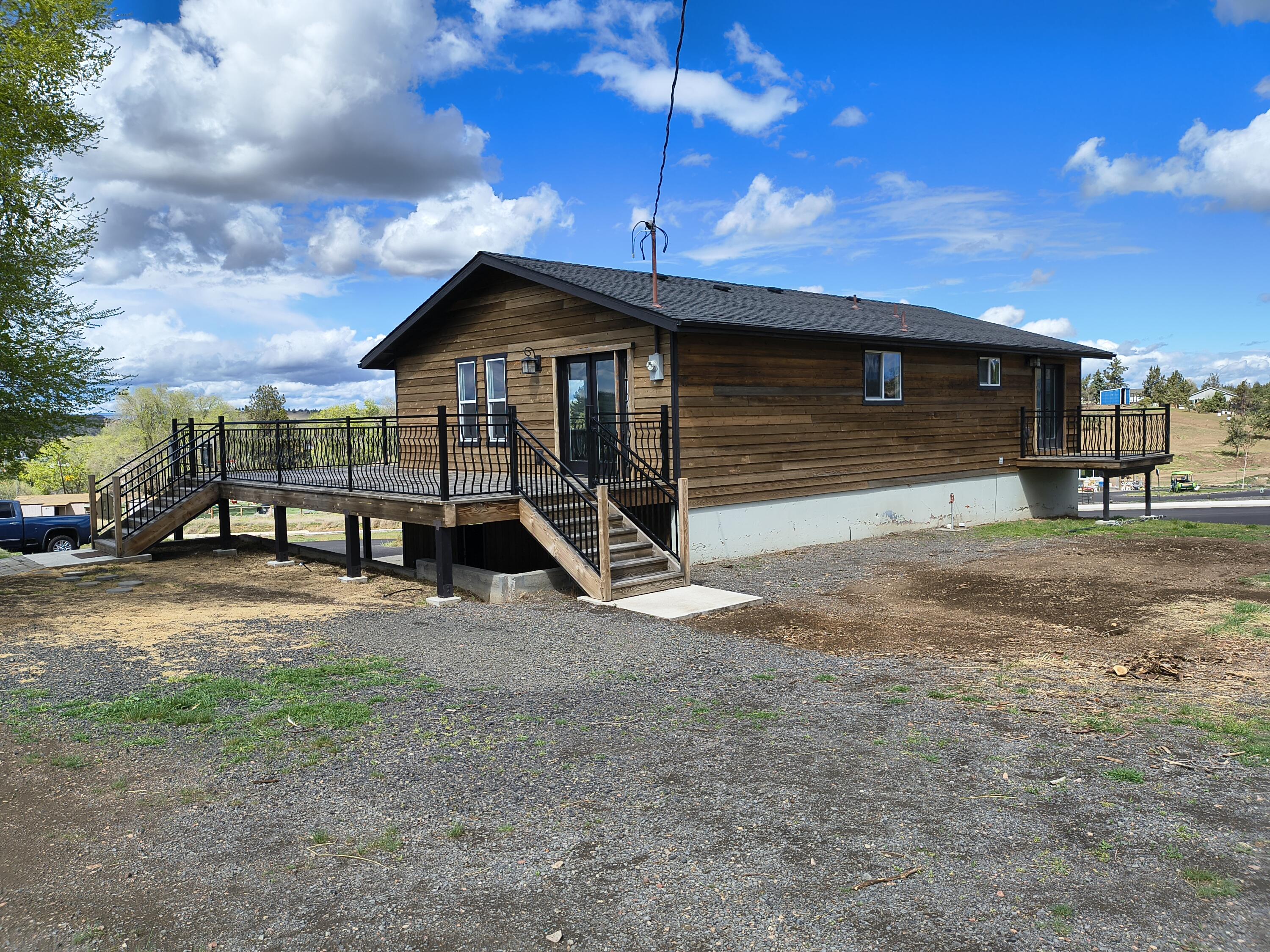 791 SE Grizzly Road