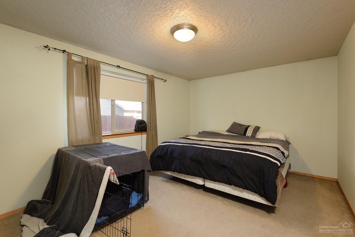 Paulina Peaks - Residential