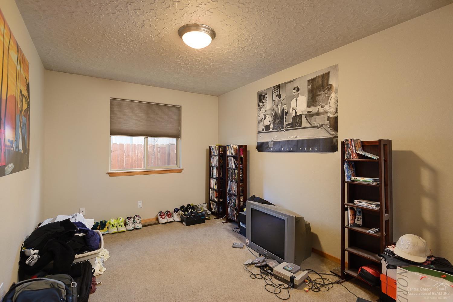 Paulina Peaks - Residential