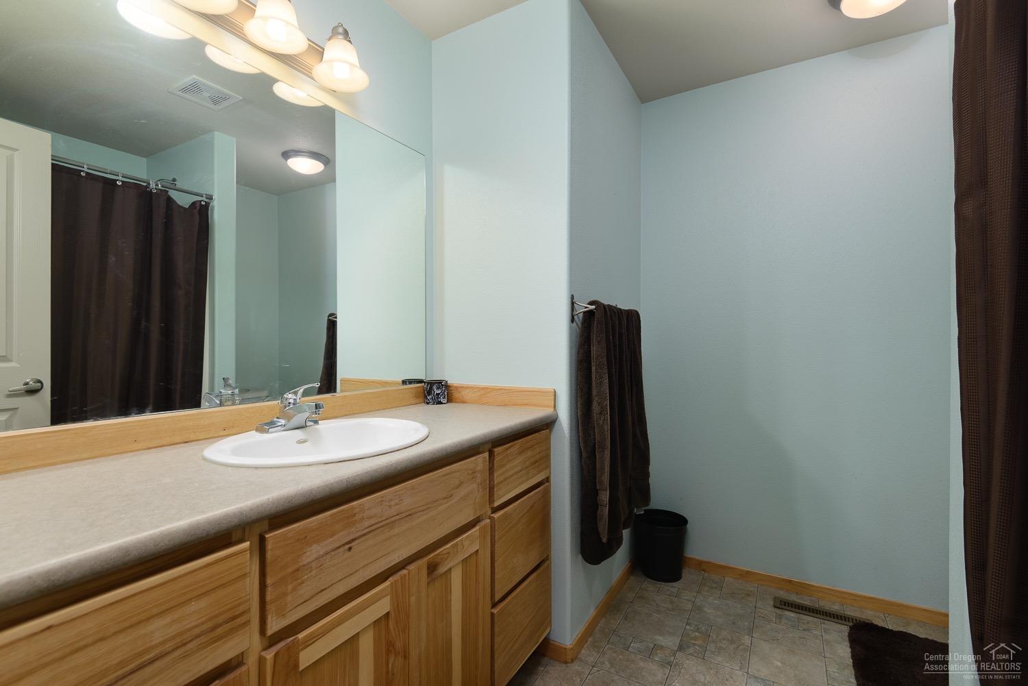 Paulina Peaks - Residential