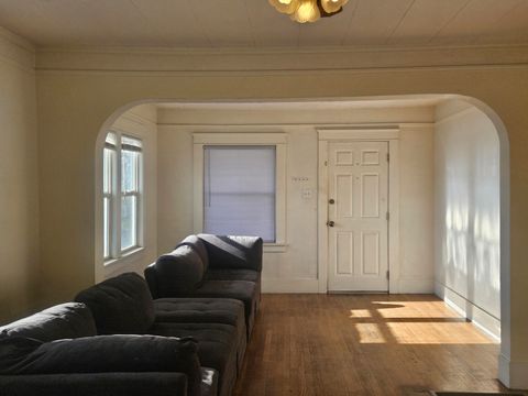 Tiny photo for 1720 Menlo Way, Klamath Falls, OR 97601 (MLS # 220216896)