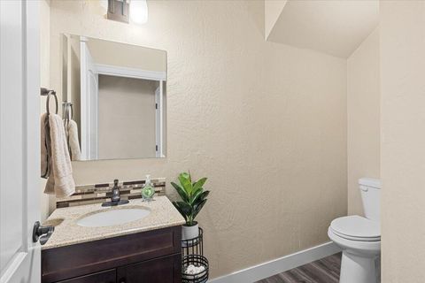 Tiny photo for 3610 Jerome Lane, Medford, OR 97504 (MLS # 220219953)