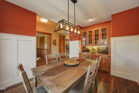 Tiny photo for 11308 Highcrest Court, Redmond, OR 97756 (MLS # 220223835)