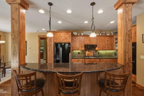 Tiny photo for 11308 Highcrest Court, Redmond, OR 97756 (MLS # 220223835)