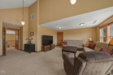 Tiny photo for 11308 Highcrest Court, Redmond, OR 97756 (MLS # 220223835)