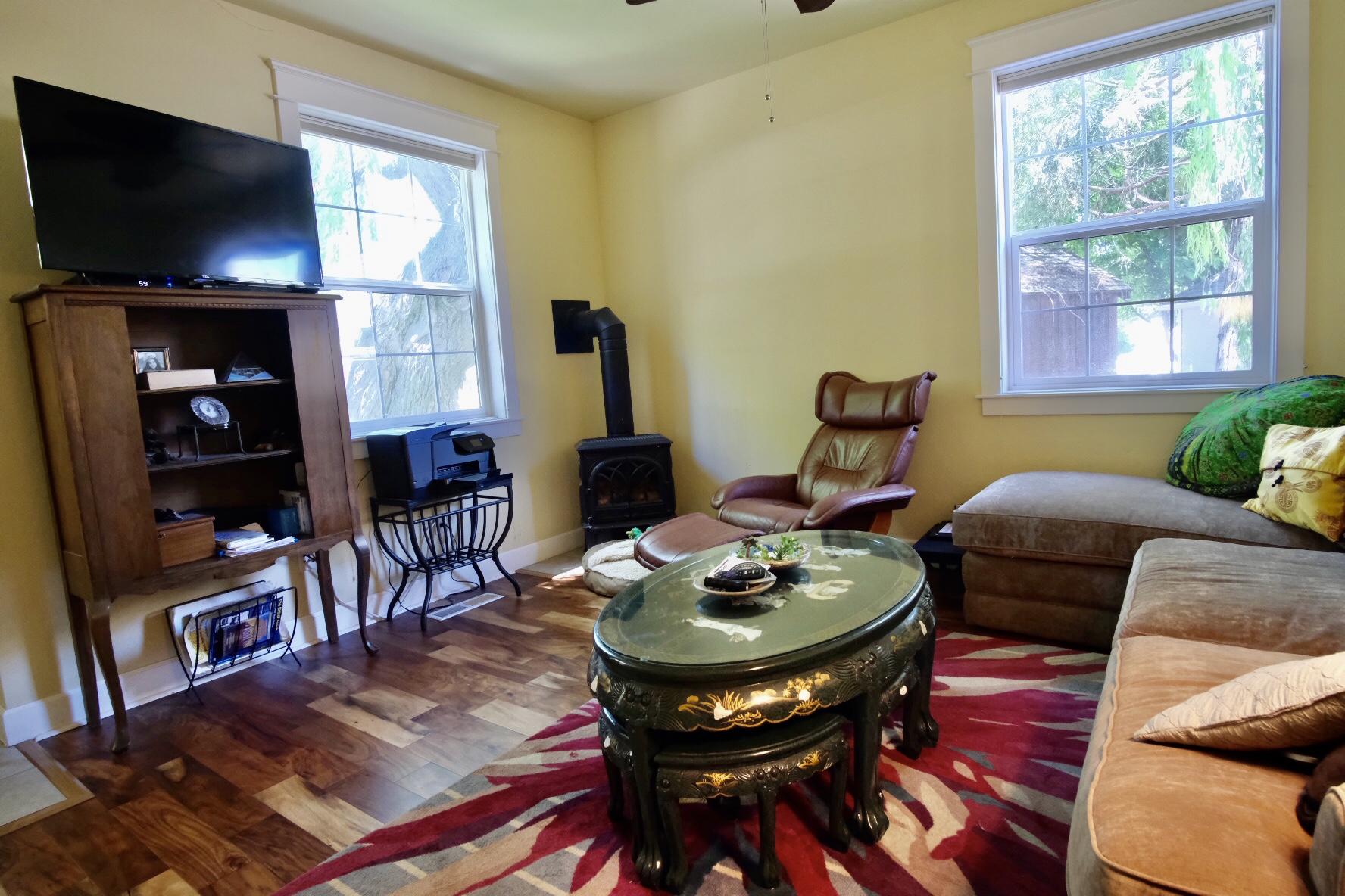 Siskiyou Springs Luxury Townhomes - Residential