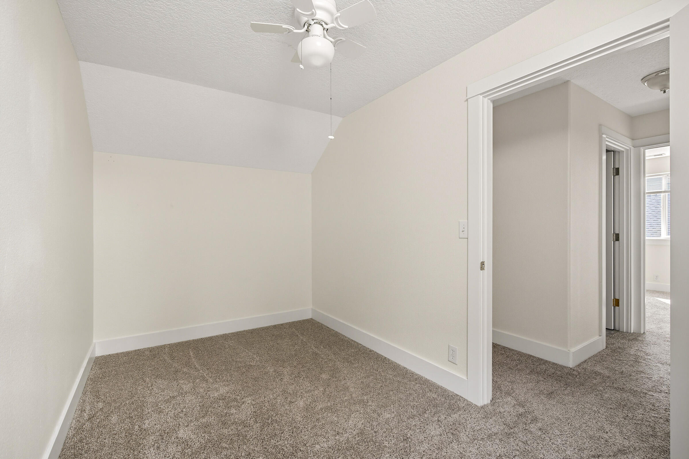 Meadow Lakes Estate - Residential