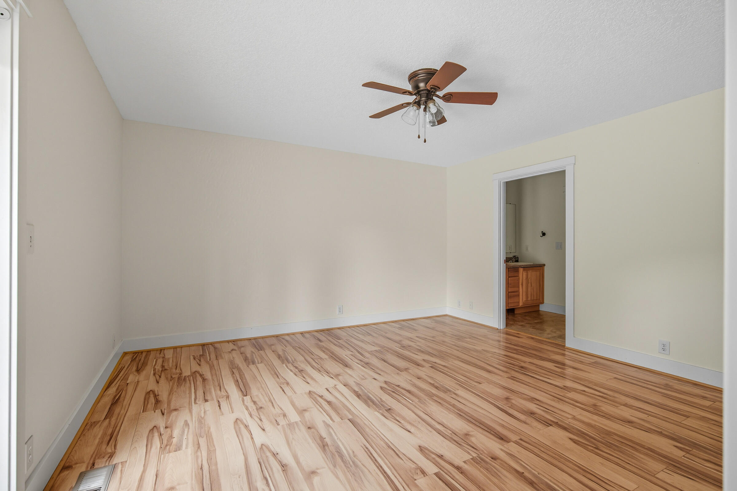 Meadow Lakes Estate - Residential