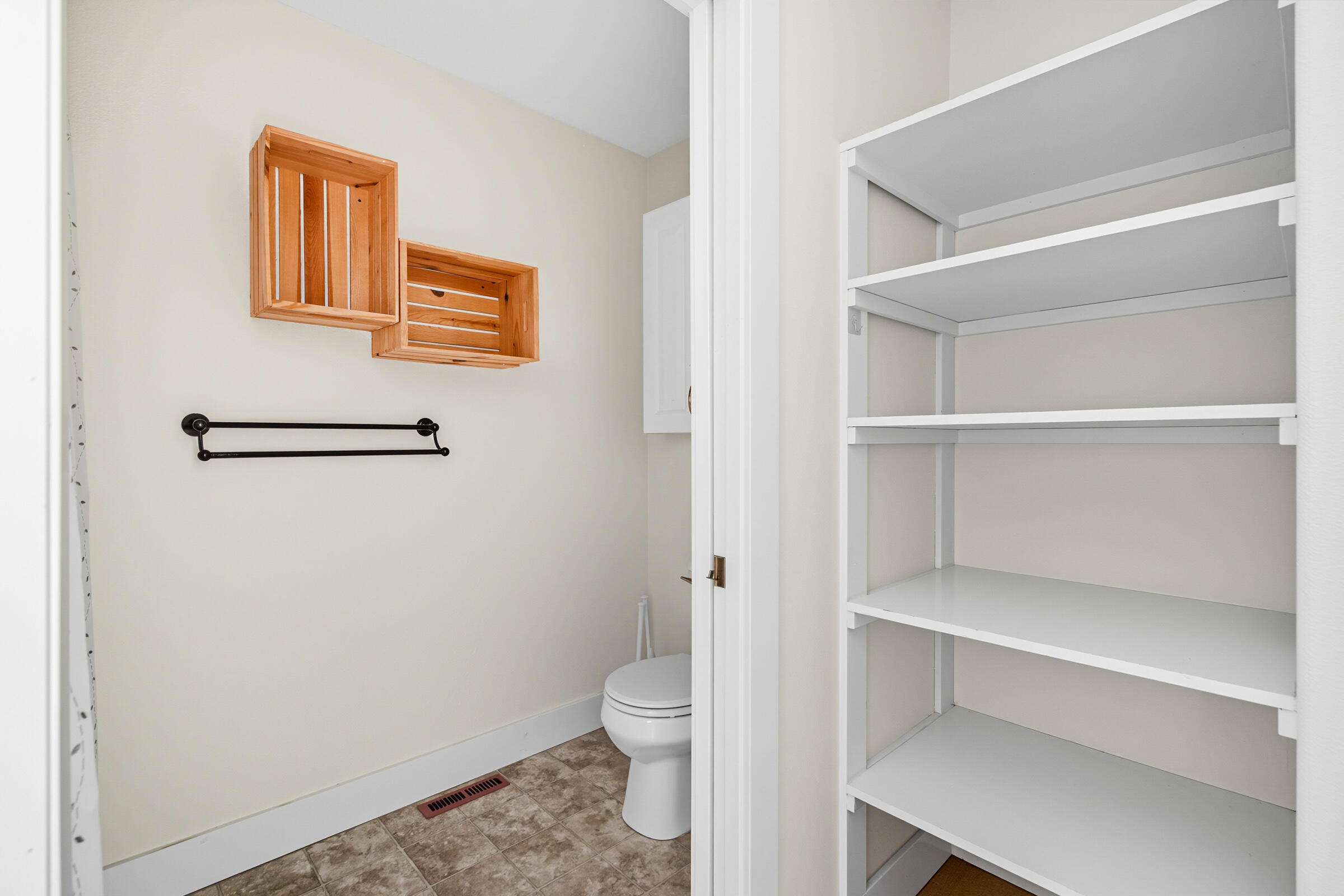 Meadow Lakes Estate - Residential