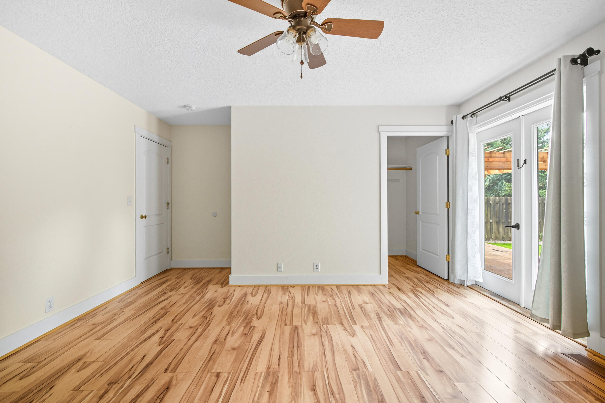 Meadow Lakes Estate - Residential