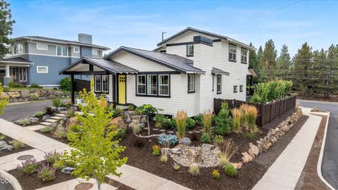 Photo of 62677 NW Mehama Court, Bend, OR 97703 (MLS # 220227257)