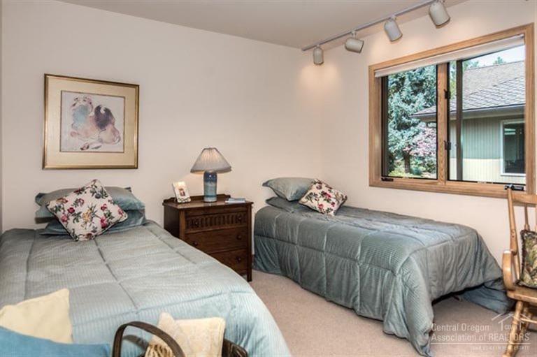 Fairway Point Villag - Residential