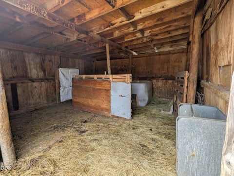 Tiny photo for 29277 Highway 97 N, Chiloquin, OR 97624 (MLS # 220225391)