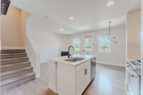 Tiny photo for 63087 Boyd Acres Road, Bend, OR 97701 (MLS # 220224370)