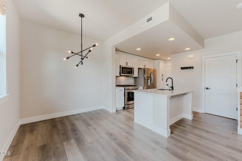 Tiny photo for 63087 Boyd Acres Road, Bend, OR 97701 (MLS # 220224370)