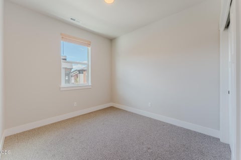 Tiny photo for 63087 Boyd Acres Road, Bend, OR 97701 (MLS # 220224370)