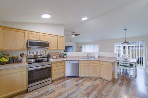 Tiny photo for 2068 NE Elk Street, Prineville, OR 97754 (MLS # 220211269)