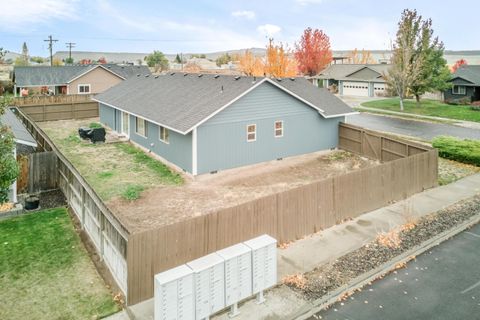 Tiny photo for 2068 NE Elk Street, Prineville, OR 97754 (MLS # 220211269)