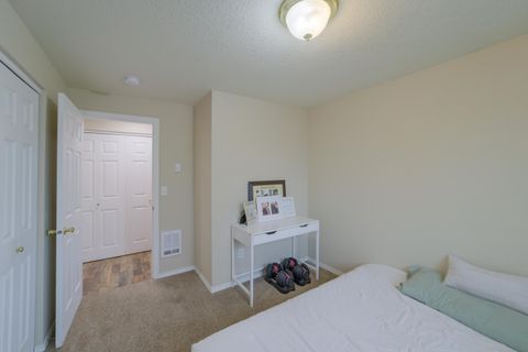 Tiny photo for 2068 NE Elk Street, Prineville, OR 97754 (MLS # 220211269)