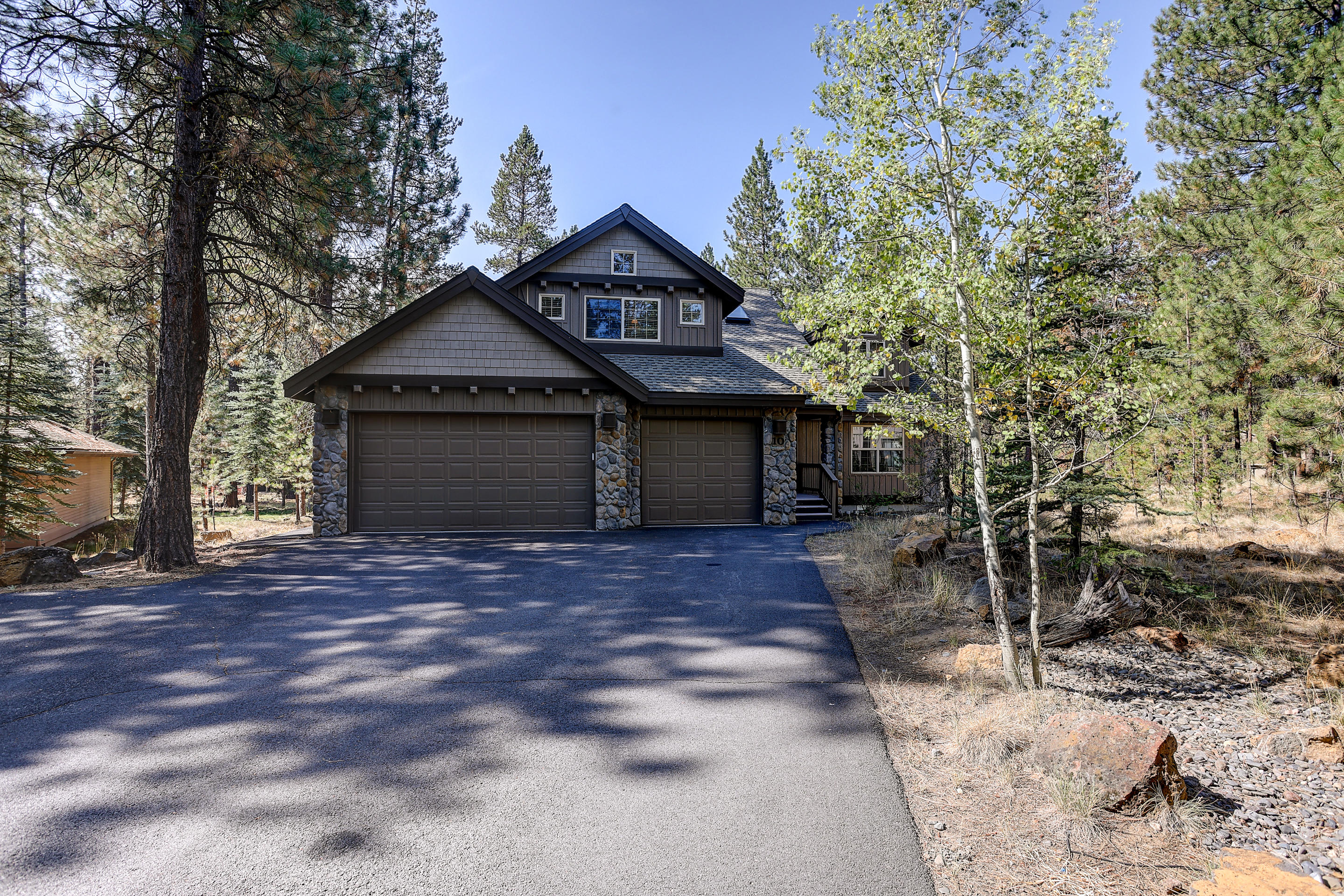 Fairway Point Villag - Residential