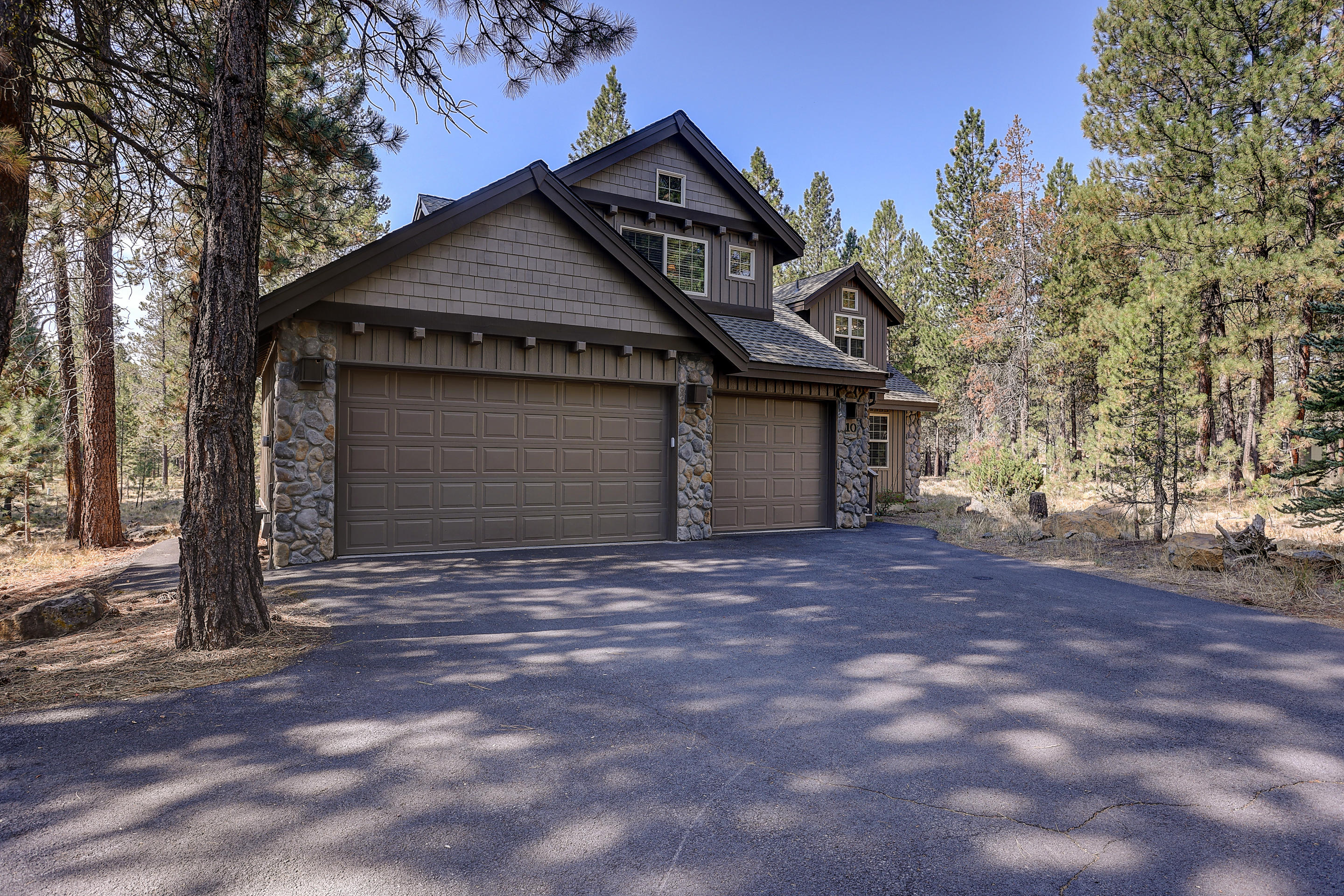 Fairway Point Villag - Residential