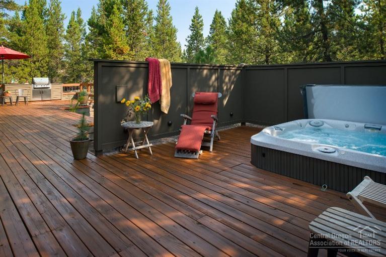 Fairway Crest Village - Residential