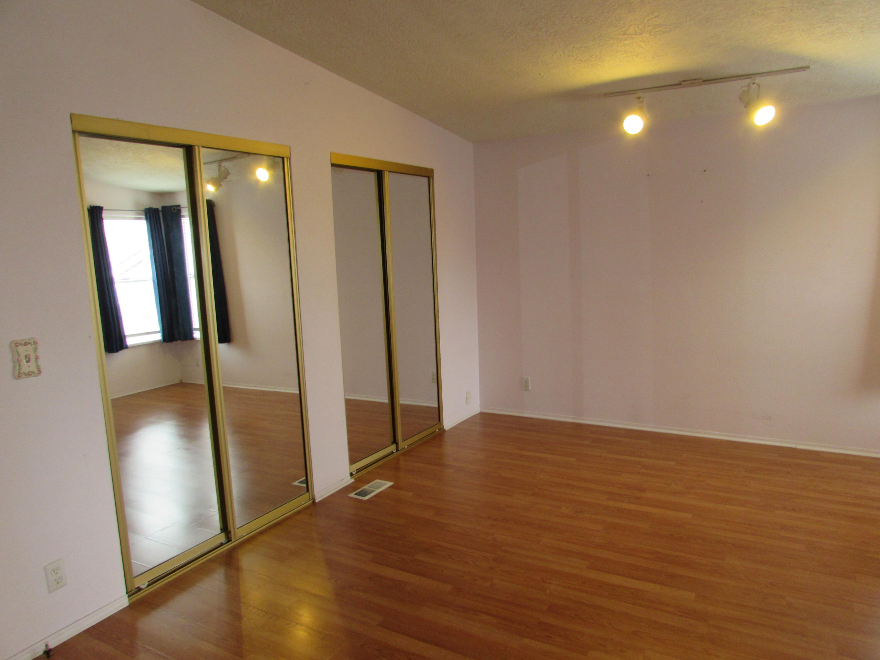 Green Pastures Mob - Residential