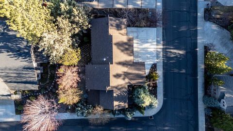 Tiny photo for 60923 Grand Targhee Drive, Bend, OR 97702 (MLS # 220217651)