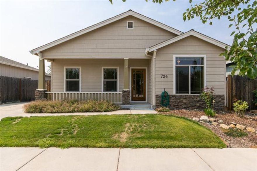 This is a great 3 bedroom 2 bath home build by Pac Trend in the Cascade Meadows Subdivision. This home offers an open floor plan with a sizeable kitchen with a lot of cabinet and counter space. The master bedroom has a large walk-in closet, double sinks, a jetted tub and separate shower. The backyard is beautifully landscaped with mature trees providing privacy and garden beds. There is a community park conveniently located right down the road. This is an immaculate home offered at a great price so be sure to get in before it's gone!